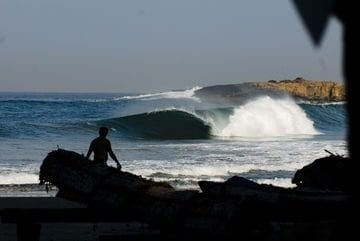surfing india