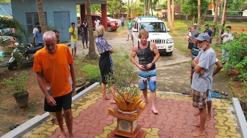 Jonty Rhodes at Surfing Ashram  jonty-rides-the-waves-at-mulki-4-9016366