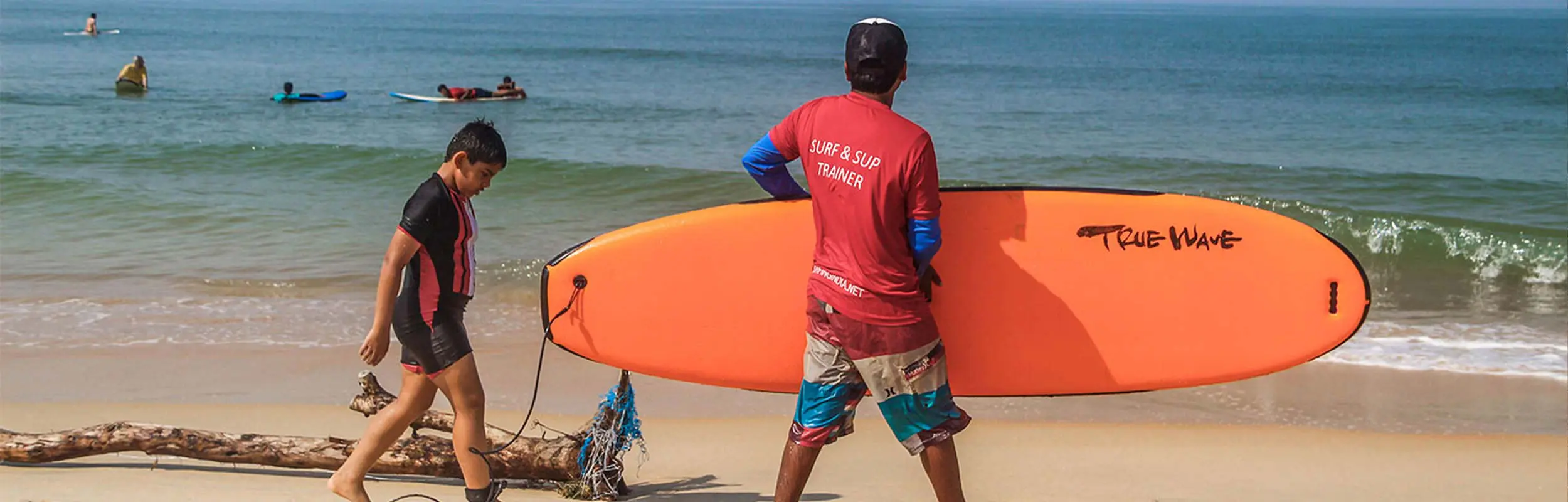 surf-instructor